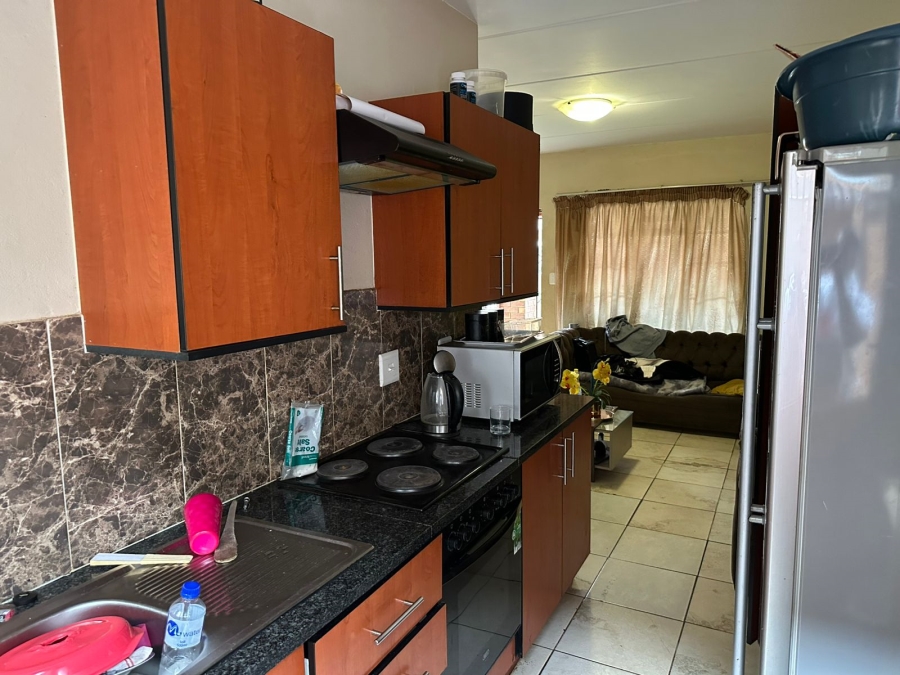 2 Bedroom Property for Sale in Waterval East North West